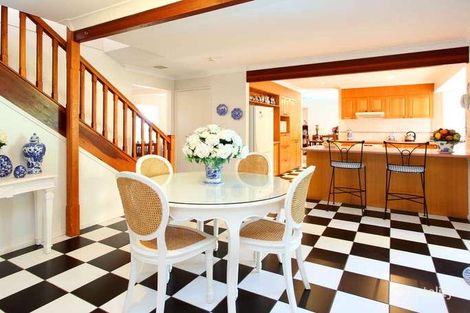 Property photo of 61 Wisteria Crescent Mount Gravatt East QLD 4122
