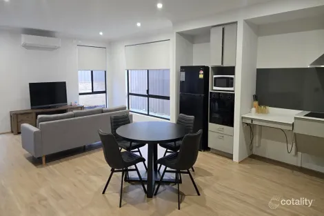 18 Mantis Gr, Karnup, WA 6176