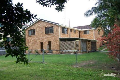 17 Poinciana Cres, Bundall, QLD 4217