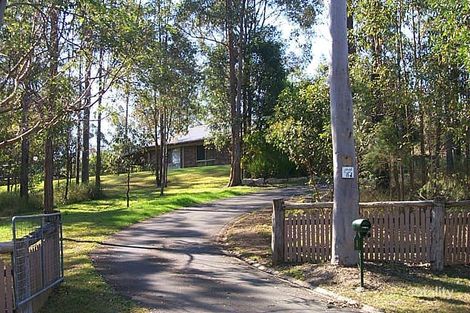 1 She-Oak Ct, Cashmere, QLD 4500