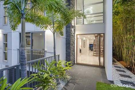 Property photo of 33 Victoria Street Indooroopilly QLD 4068