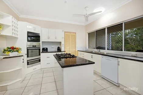 Property photo of 13 Cameron Court Kelso QLD 4815