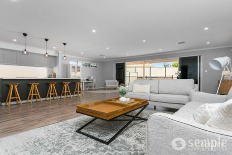 34 Botany Pde, Hammond Park, WA 6164