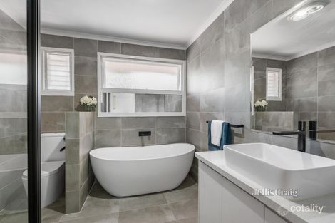 Property photo of 2/17 Percy Street Mitcham VIC 3132