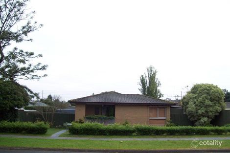 290-292 James Cook Dr, Endeavour Hills, VIC 3802