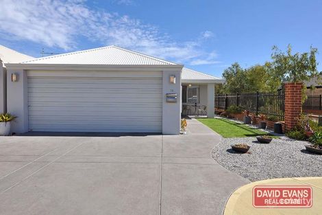 15 Atley Pass, Carramar, WA 6031