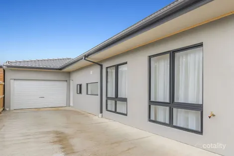 Property photo of 31 Macadamia Way Diggers Rest VIC 3427