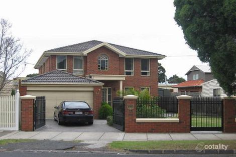 24 Rosstown Rd, Carnegie, VIC 3163