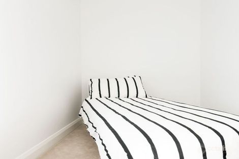 Property photo of 311/17 Woodlands Avenue Breakfast Point NSW 2137