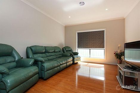 Property photo of 8 Aldridge Road Wyndham Vale VIC 3024
