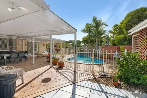 Property photo of 19 Goldfinch Avenue Burleigh Waters QLD 4220