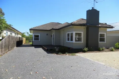 17 Callander St, Hughesdale, VIC 3166