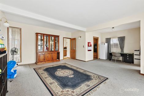 Property photo of 2 Heather Avenue Mount Clear VIC 3350