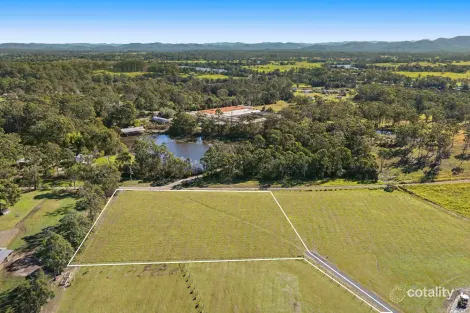 Property photo of 31 Verdun Drive Sancrox NSW 2446