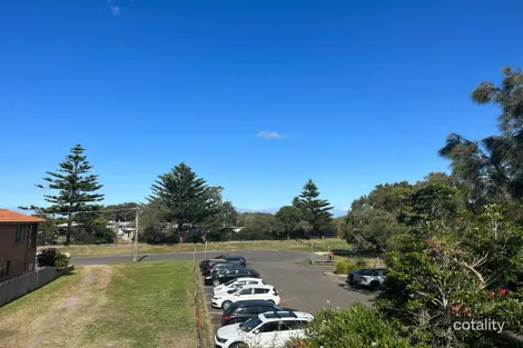 Property photo of 27 Boollwarroo Parade Shellharbour NSW 2529