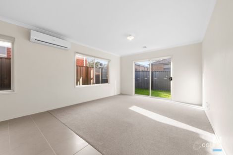 Property photo of 8 Pointer Drive Pakenham VIC 3810