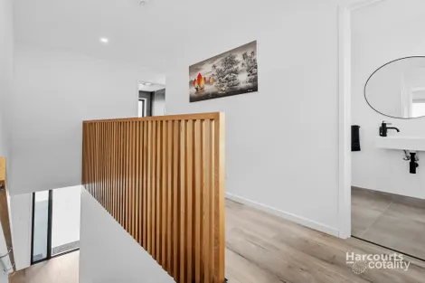 Property photo of 1/30 Estramina Drive Oakdowns TAS 7019