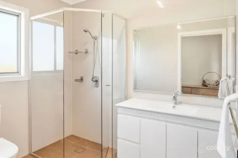 Property photo of 2 Hillside Terrace Black Head NSW 2430