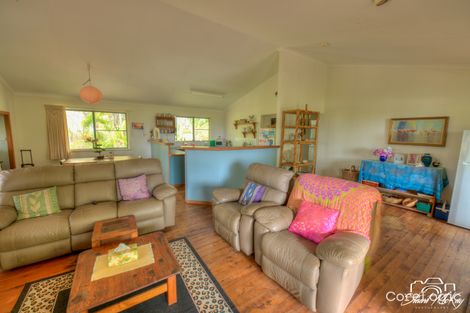 Property photo of 6 Gibbons Court Agnes Water QLD 4677