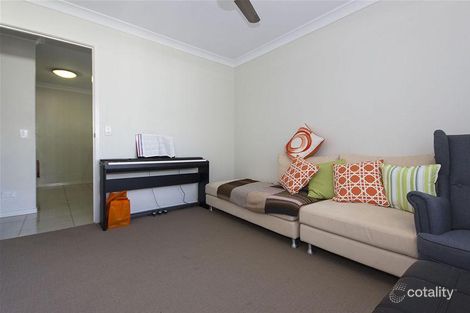 Property photo of 2/7 Isetta Court Upper Coomera QLD 4209