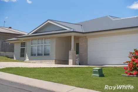 Property photo of 4 Vista Crescent Rosewood QLD 4340