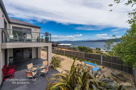 Property photo of 967 Oceana Drive Tranmere TAS 7018