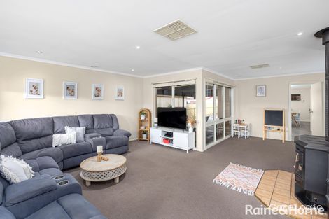 Property photo of 50 Naretha Street Glenfield Park NSW 2650