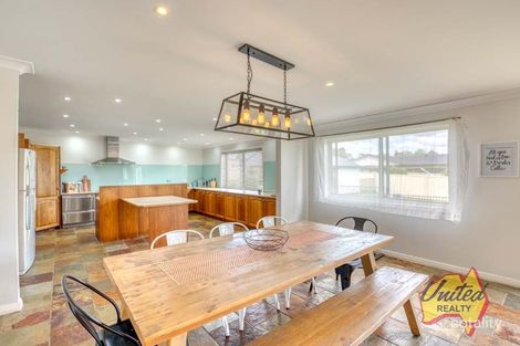 Property photo of 6 Blackbutt Place The Oaks NSW 2570