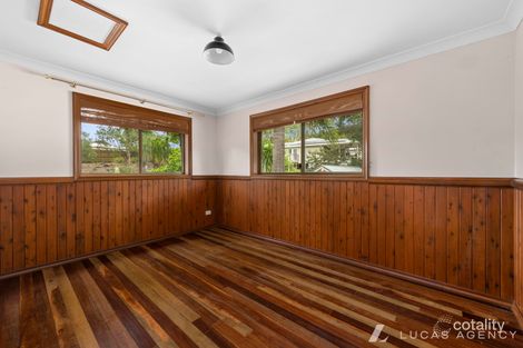 Property photo of 16 Gordon Crescent Withcott QLD 4352