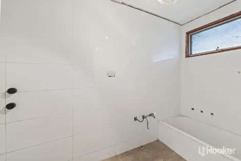 Property photo of 11 Conmurra Court Craigmore SA 5114