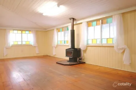 Property photo of 13 Brisbane Road Ebbw Vale QLD 4304