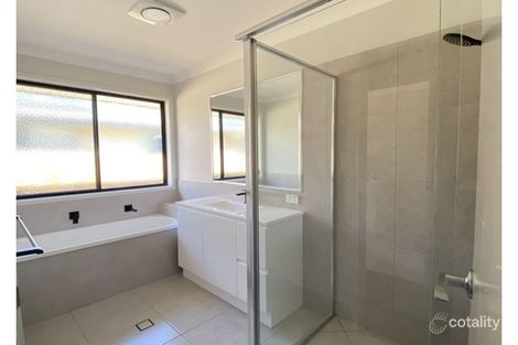 Property photo of 43 Mackellar Way Walloon QLD 4306