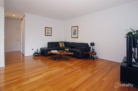 Property photo of 3/11 Katsura Gardens Lake Coogee WA 6166