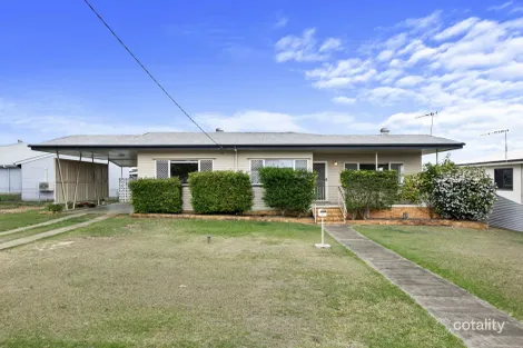 6 Wynne Pde, Maryborough, QLD 4650