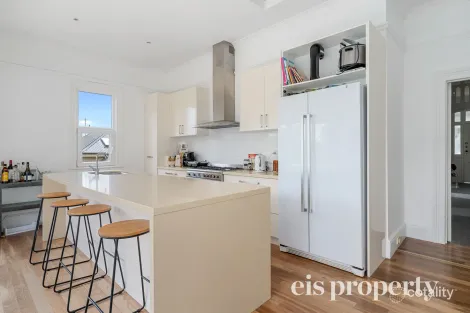 231 Warwick St, West Hobart, TAS 7000
