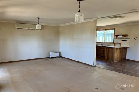 Property photo of 8 Emeroo Court Roxby Downs SA 5725