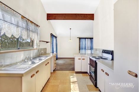 Property photo of 42 Carinya Street Charmhaven NSW 2263