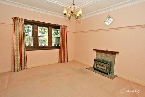 Property photo of 34 Grandview Avenue Turvey Park NSW 2650
