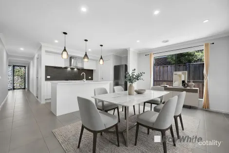 Property photo of 3 Abundance Circuit Clyde VIC 3978