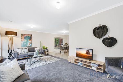 Property photo of 43 Tomasetti Crescent Narre Warren VIC 3805