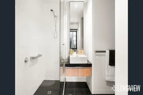 Property photo of 33/2 Exhibition Street Melbourne VIC 3000