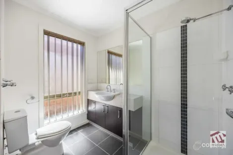 Property photo of 23 David Circuit Hillside VIC 3037