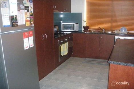 Property photo of 33 Rowland Drive Point Cook VIC 3030