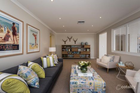 Property photo of 92 Aurora Circuit Meadows SA 5201