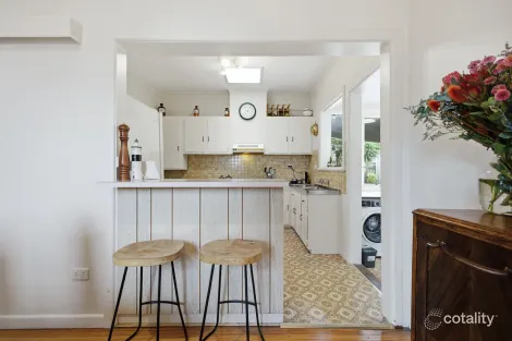 Property photo of 25 Scarlet Street Mordialloc VIC 3195