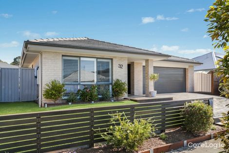 32 Fairwater Dr, Gwandalan, NSW 2259
