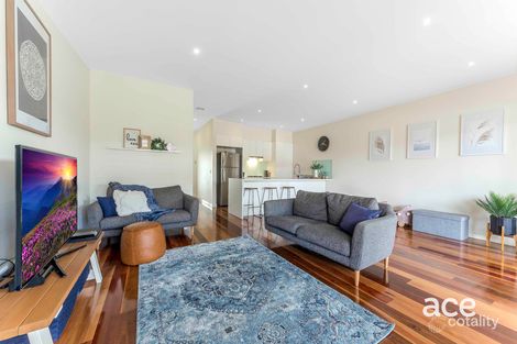 Property photo of 35 Waterways Boulevard Williams Landing VIC 3027