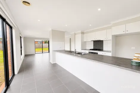 Property photo of 894 Sayers Road Tarneit VIC 3029