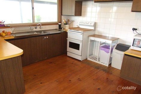 Property photo of 21 Pine Avenue Cowes VIC 3922