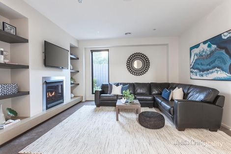 Property photo of 5 Namron Street Bentleigh East VIC 3165
